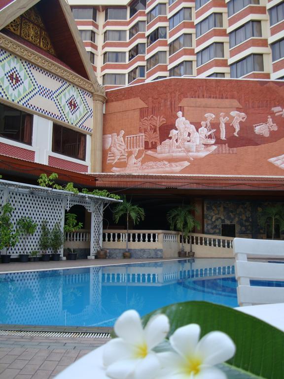Chiang Mai Phucome Hotel Экстерьер фото