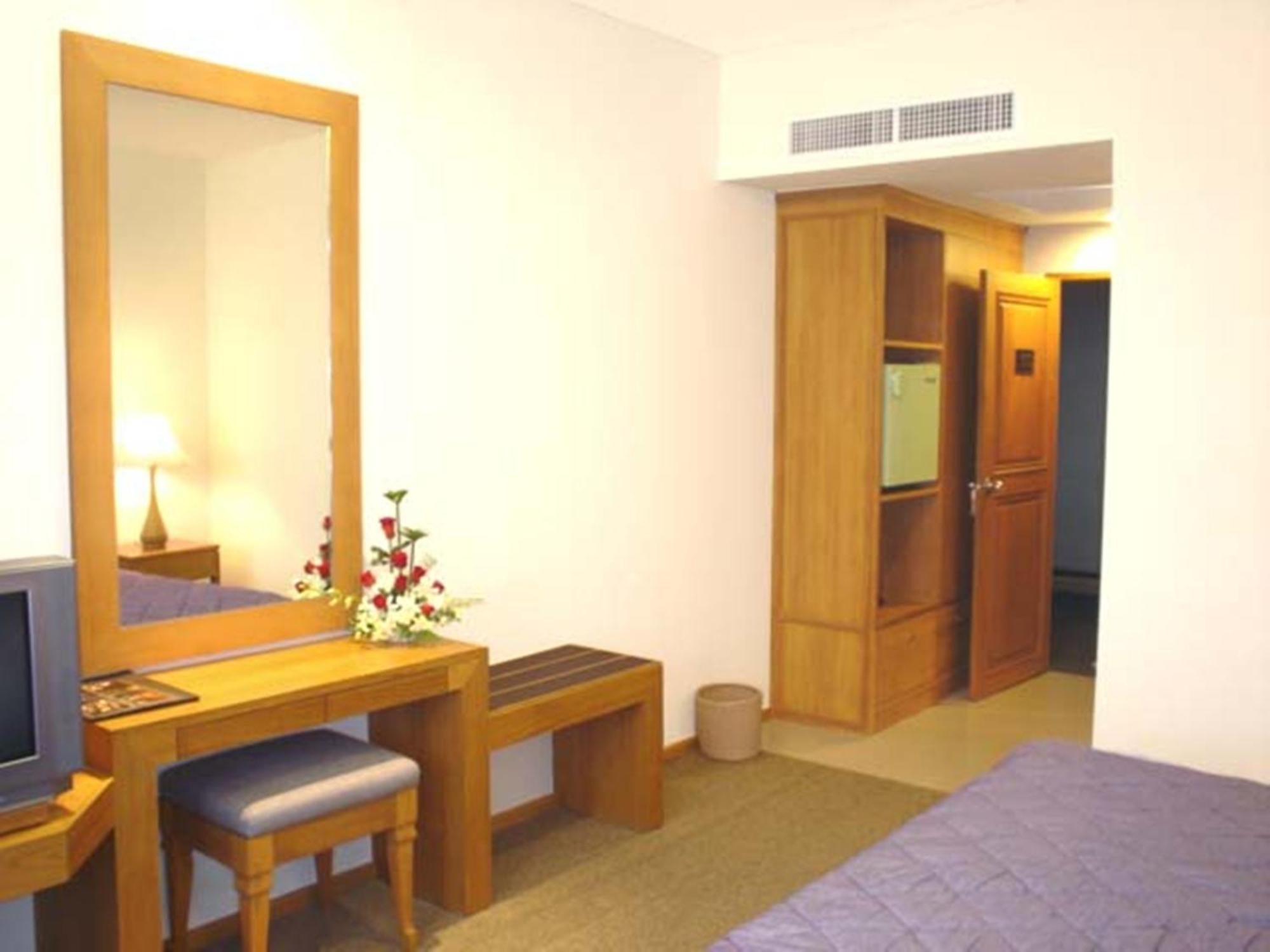 Chiang Mai Phucome Hotel Экстерьер фото